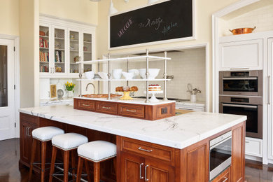 Kitchen - victorian kitchen idea in San Francisco