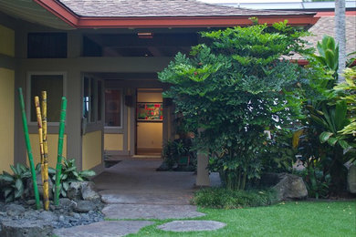 Tropical entryway in Hawaii.