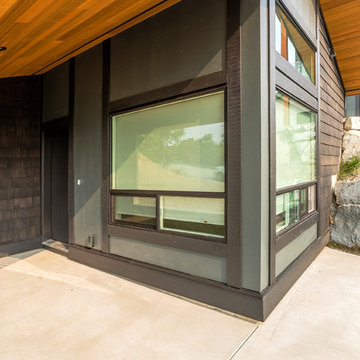 Mission Coach Home - Inverted Elegance