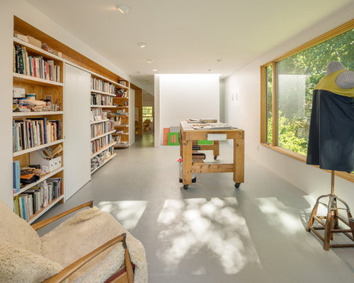 Moderne Arbeitszimmer mit Kaminsims aus Metall Ideen, Design & Bilder