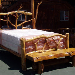 Rustic queen bed with bench - Bedroom Products