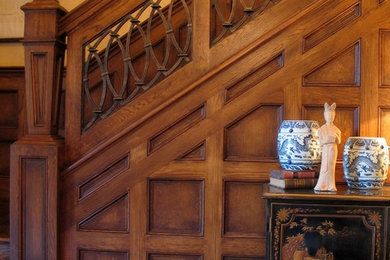 Staircase - traditional staircase idea in Dallas