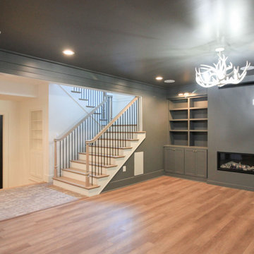 Project #93 | Captivating Staircase with Light Wood and Black Spindles