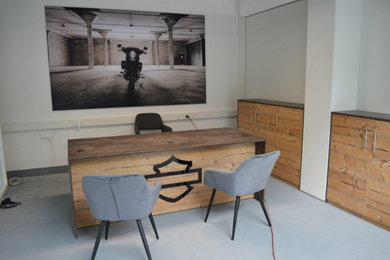Modernes Ankleidezimmer in Düsseldorf