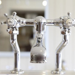 Chadder Taps and Fittings. - Shower Heads & Shower Body Jets
