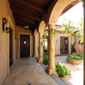 Sienna Vineyard Estate - Loggia