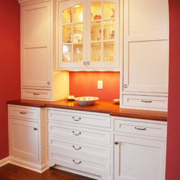 Sapele Mahogany Top Hutch/White China Cabinet
