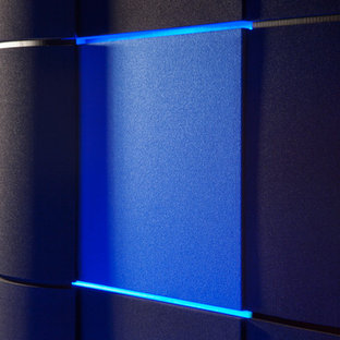 Inspiration for a contemporary home theater remodel in Marseille