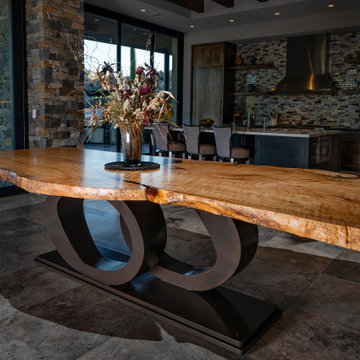 Custom Furniture / Celaya Soloway Interiors