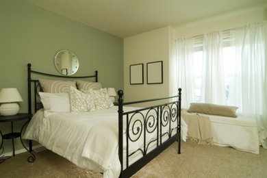 Bedroom photo in Austin