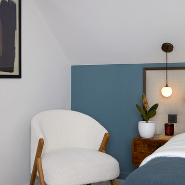 Loft Bedroom Retreat with Ensuite – Calm, Contemporary