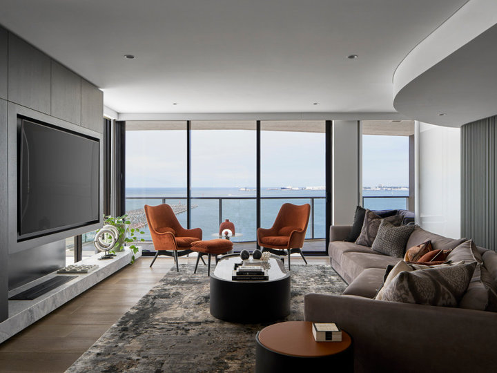 Home Bar Family Room