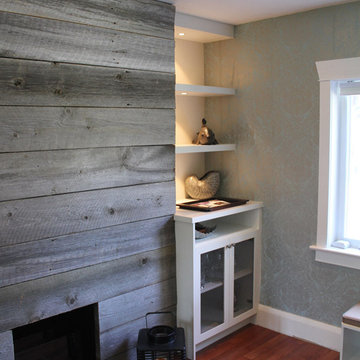 Harris Avenue - Family Room