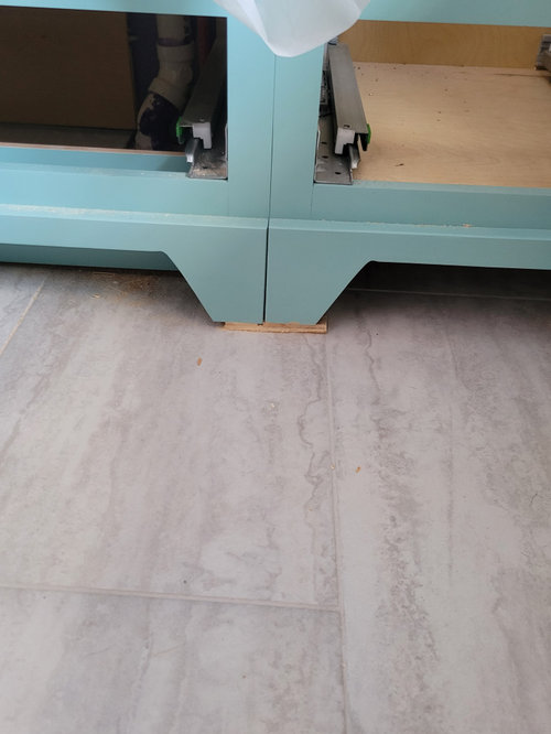 Options for leveling vanity