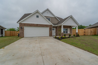 Arts and crafts exterior home photo in Other