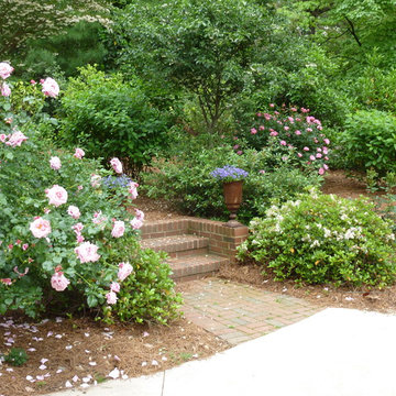 Drylaid brick circular patio