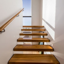 Handrail