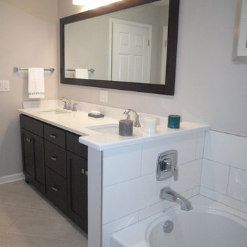 Double Vanity and Bathtub