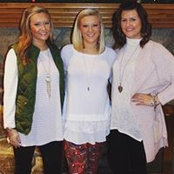Leah Davis's photo