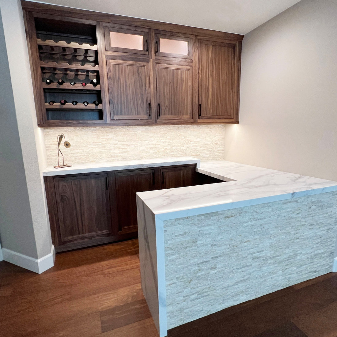 Walnut Kitchen & Bar l