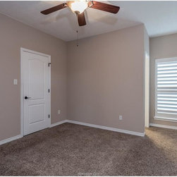 800 Bethpage Ct - Products
