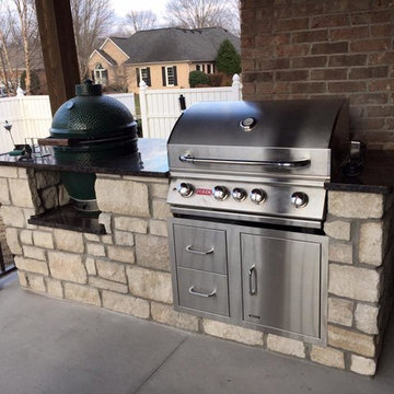 Outdoor Built-In BBQs & Outdoor Kitchens