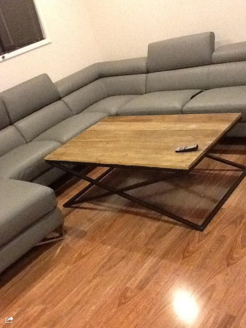 What colour rug should I get? Light or dark? Plz help