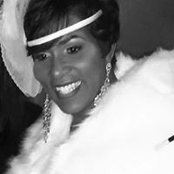 Linda Castellano's photo