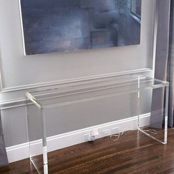 Acrylic Console Table/Straight Edge XL - Products