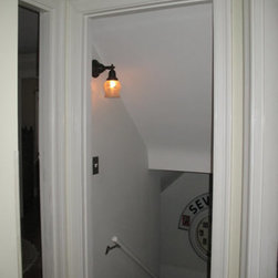 1930's Colonial, New England - Lighting