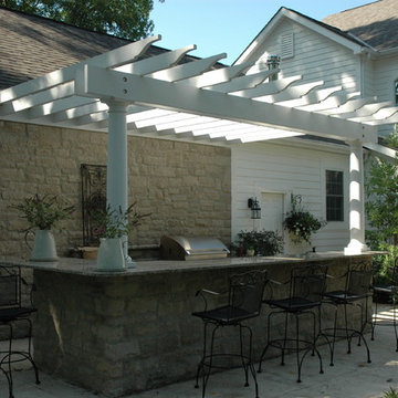 Outdoor Kitchens and Grills