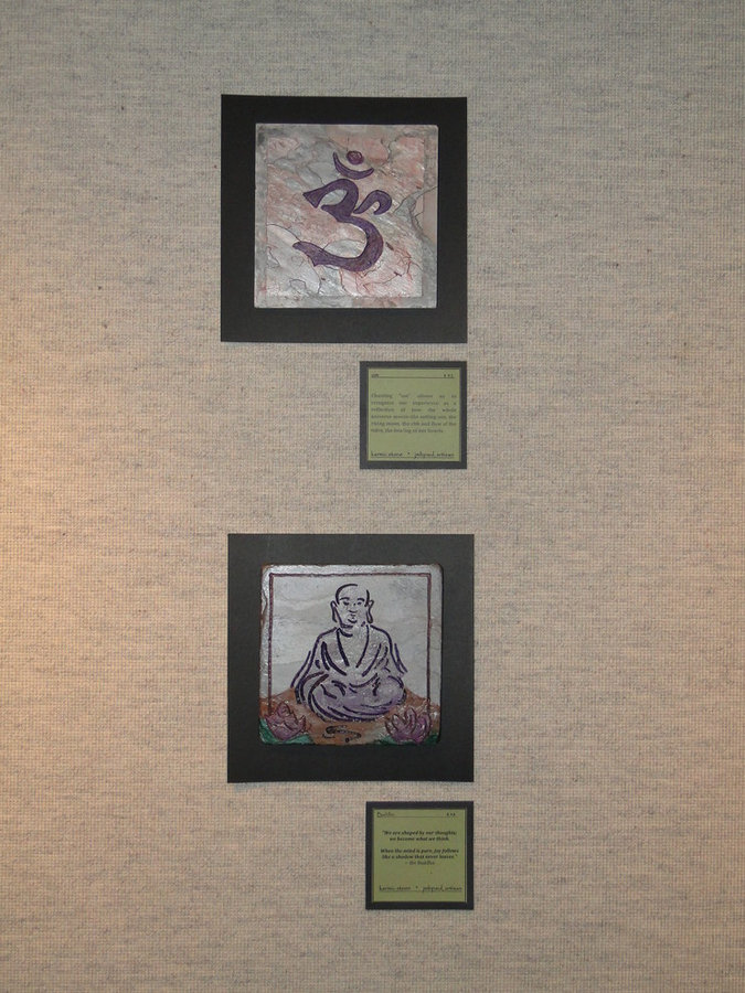 Smiling buddha, sanskrit om symbol : Mind, Body Spirit Collections