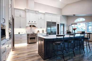 Design ideas for a traditional kitchen in Denver.