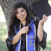 Zazu Abraham's photo