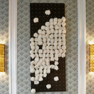 Ispirazione per un piccolo soggiorno moderno chiuso con pareti bianche, sala formale e moquette