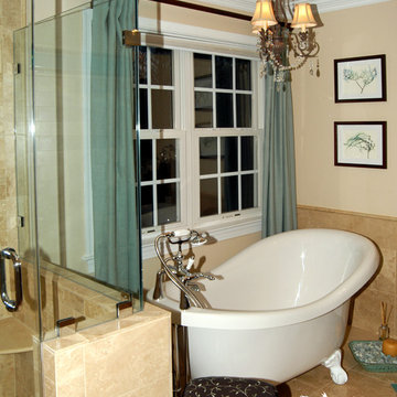 Traditional Slipper-Tub Master Bathroom