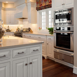 Cape Neddick, ME - Traditional - Kitchen - Kitchen Cabinetry