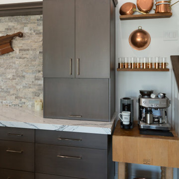 Elegant Carbon Gray; An Individual Kitchen