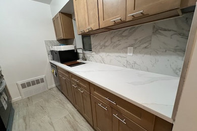 Trendy kitchen photo in New York