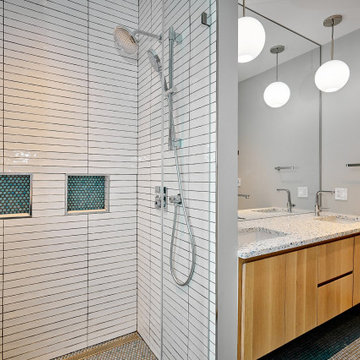 Luxurious Bathrooms - New Construction & Remodel