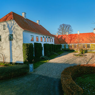 Example of a classic home design design in Other