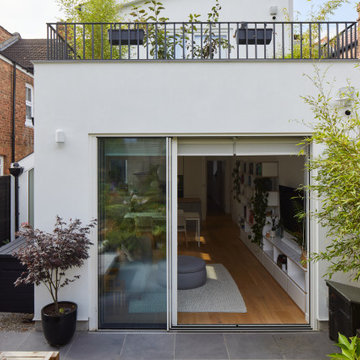 Arnos Grove Garden Apartment