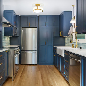 MANOA VALLEY HILLSIDE KITCHEN