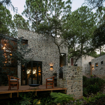 EC HOUSE