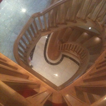 Oak Eliptical staircase