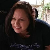 Annette Holt's photo
