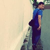 Weeky Chandra's photo