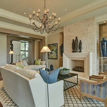 Living Room / Fireplace