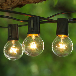 Globe Light Sets - G40 Clear with 100 ft Black Cord - Outdoor Rope And String Lights
