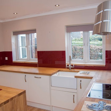 "DARK RED" Glass Kitchen Splashback by CreoGlass Design